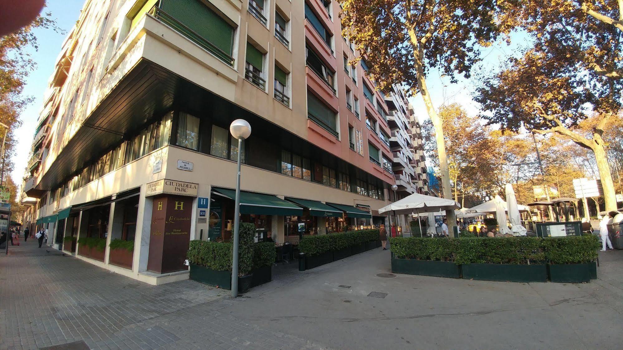 Hotel La Ciudadela Barcelona Exterior foto