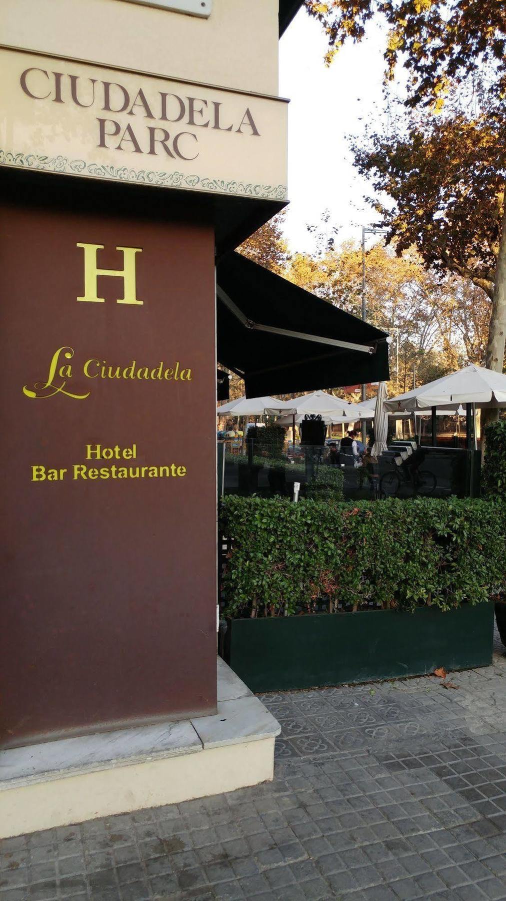 Hotel La Ciudadela Barcelona Exterior foto